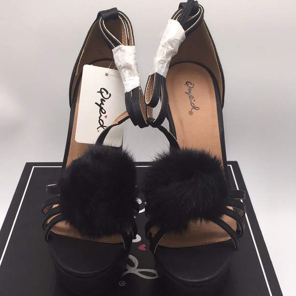 Qupid Woman’s Beat-58X Black Platform Chunky Heels Rabbit Fur Size 7 - Picture 2 of 14